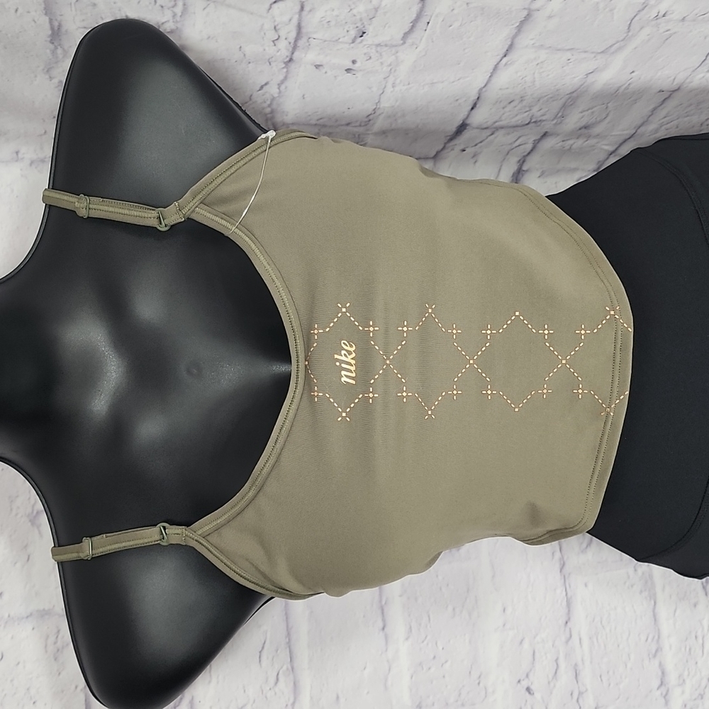 Nike Yoga Dri-FIT Luxe Sport Bra